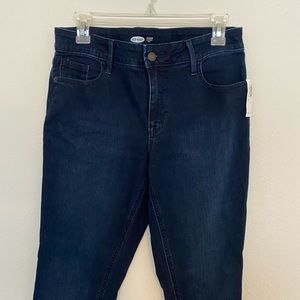 Size 10 Old Navy rockstar jeans - tags still on!